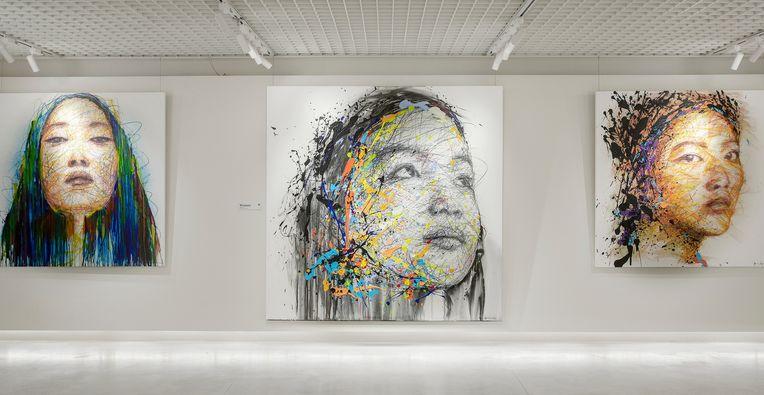 HO CHI MINH VILLE. L'artiste franco-vietnamien Hom Nguyen. S&S Art
