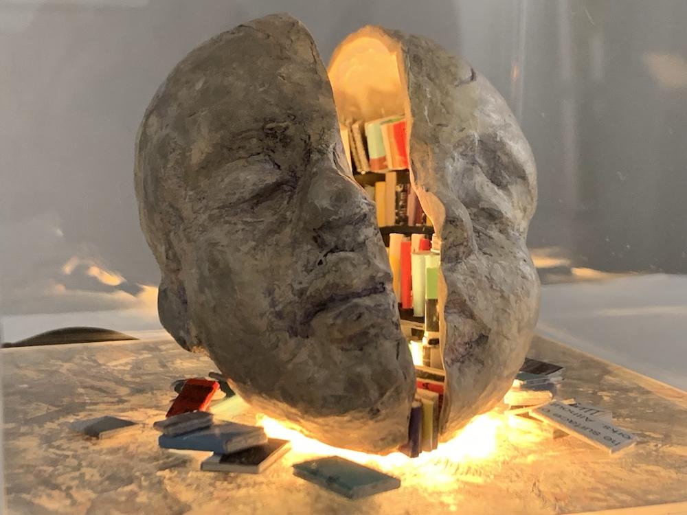 BANGKOK. Japanese artist Kenji Sugiyama. La Lanta