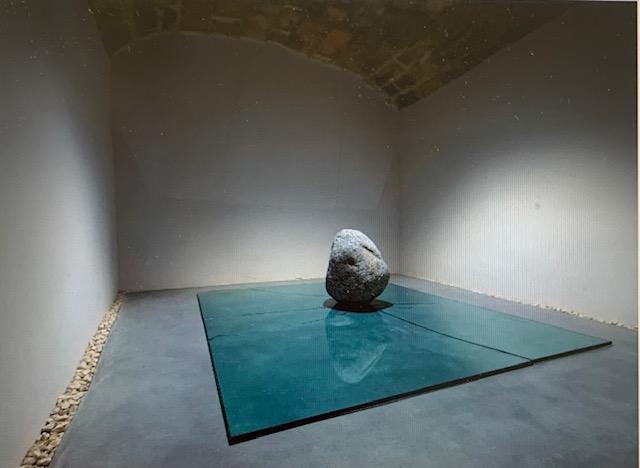 ARLES. L'artiste coréen Lee Ufan. Lee Ufan Arles